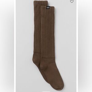 ALO Yoga Unisex Scrunch Socks Espresso Sz M NWT